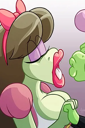 She's Expecting Tongue